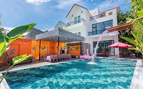 Sun Villa 168 - 7 Phòng Ngủ - Gần Biển Bãi Sau